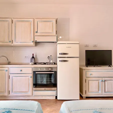 With Air Conditioning In Appartement *