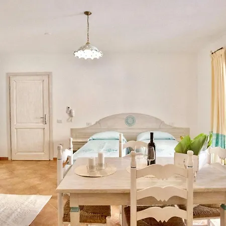 With Air Conditioning In Appartement *